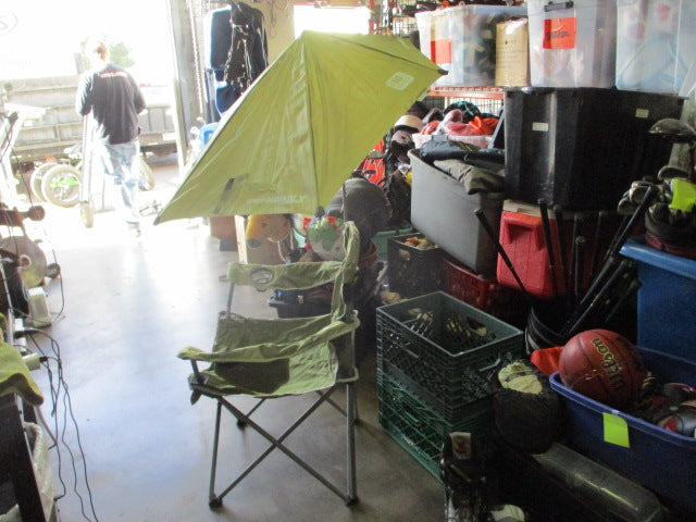 Load image into Gallery viewer, Used SKLZ Sport Brella Deluxe Chair w/ Clip-On Sun Shade
