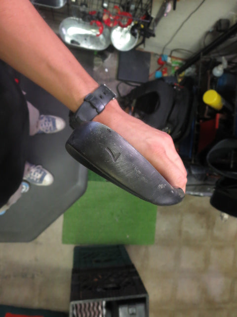 Load image into Gallery viewer, Used Lagshot Swing Trainer Right Hand 7 Iron
