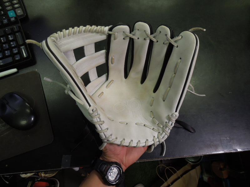 Load image into Gallery viewer, Lightly Used AP Custom Softball Glove Right Hand 13"
