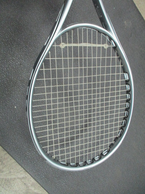 Load image into Gallery viewer, Used Prince O3 Speed Port Sliver 27.5" Tennis Racquet
