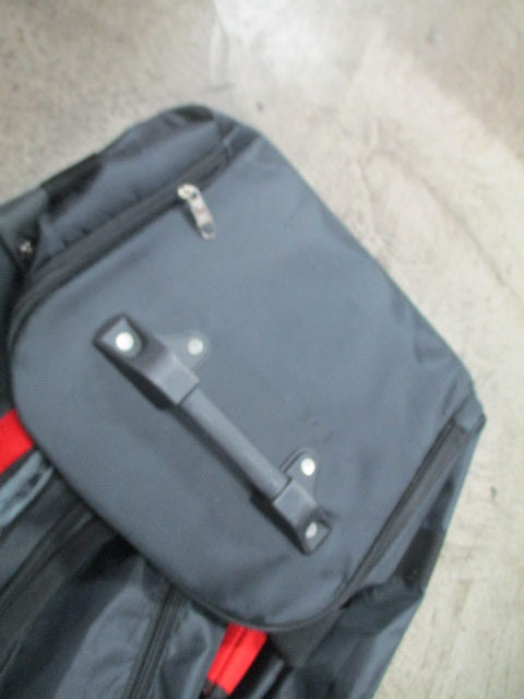 Load image into Gallery viewer, Used Swiss Tech Golf Travel Bag
