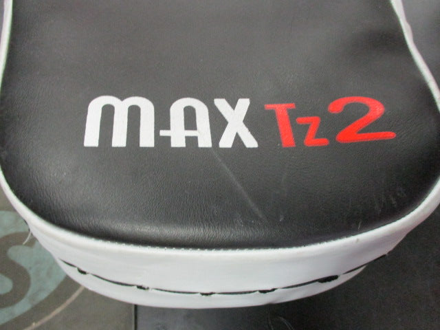 Load image into Gallery viewer, Used Petra Max TZ2 Muay Thai Pad
