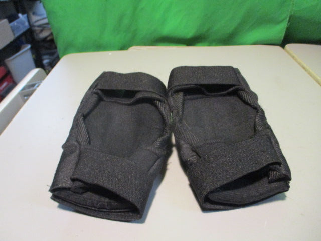 Load image into Gallery viewer, Used Pro Tec Youth Small Skating Elbow Pads

