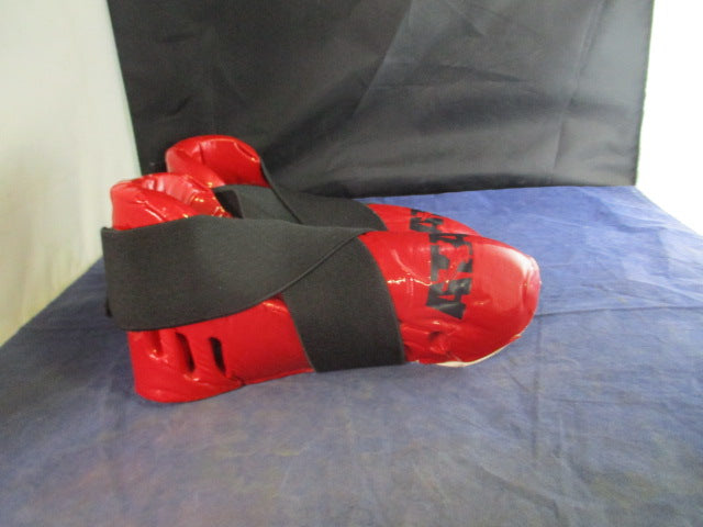 Load image into Gallery viewer, Used ATA Sparring Shoes Size Youth - worn
