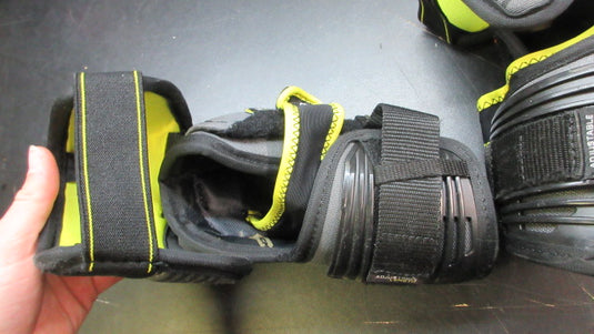 Used CCM Tacks AS580 Elbow Pads -Size Large