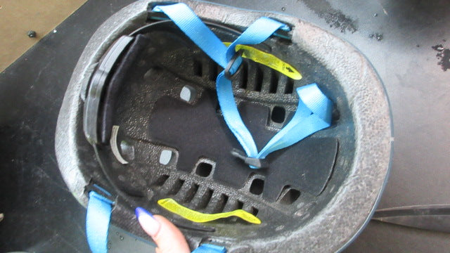 Load image into Gallery viewer, Used Schwinn Burst BMX Bicycle Helmet
