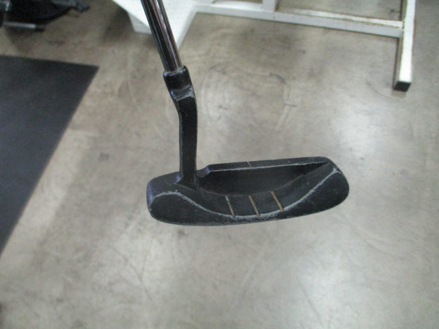 Load image into Gallery viewer, Used 36&quot; Putter - RH

