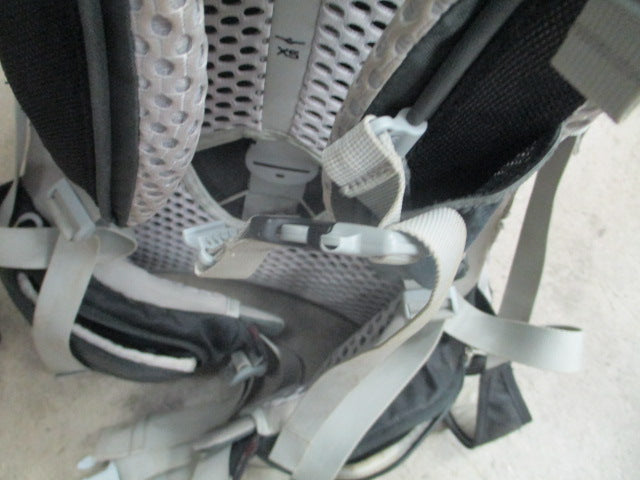 Load image into Gallery viewer, Used Osprey Poco AG Plus Baby Backpack (Has Broken Buckle)
