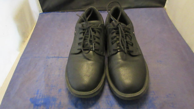 Load image into Gallery viewer, Used Aleck Golf Shoes Adult Size 7

