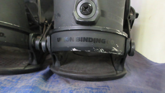 Used Strata Union Snowboard Bindings Adult Size Large - wear