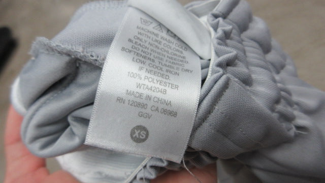 Load image into Gallery viewer, Used Wilson Youth XS Gray Baseball Pants
