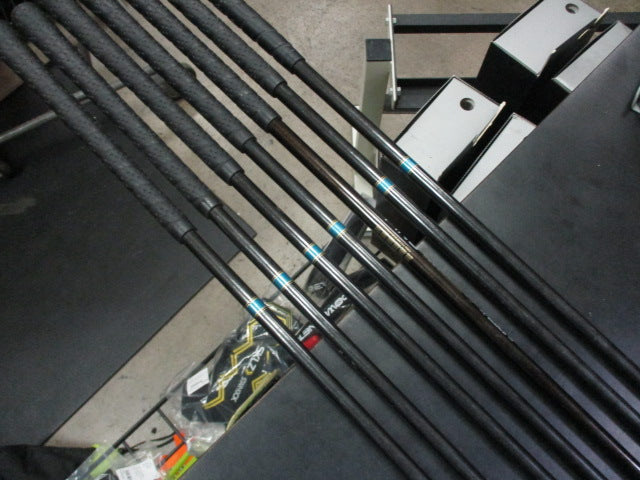 Load image into Gallery viewer, Used PING Zing 2 Blue Dot 7pc Right Hand Iron Set 4-9i and Wedge
