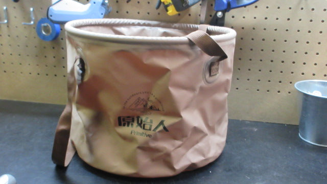 Load image into Gallery viewer, Used Primitive Collapsible Bag
