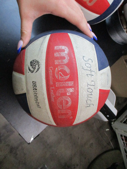 Used Molten USA Volleyball