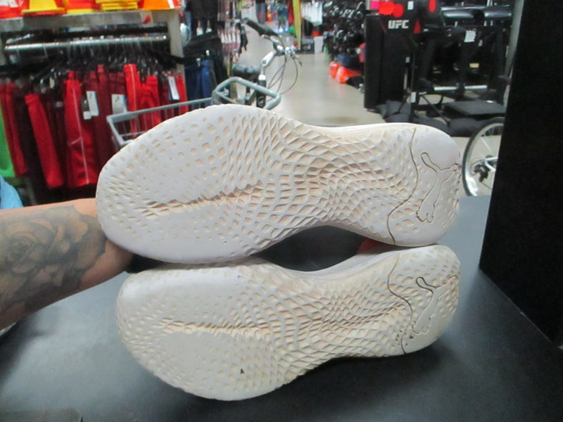 Load image into Gallery viewer, Used Puma Playmaker Pro Foam Size 7 Basketball Shoes
