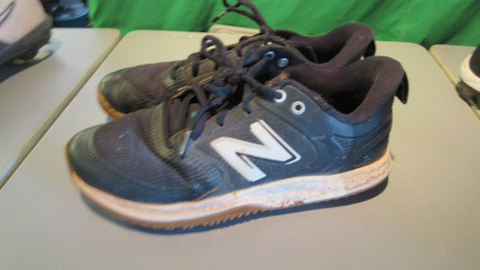 Used New Balance Turf Cleats Size 7