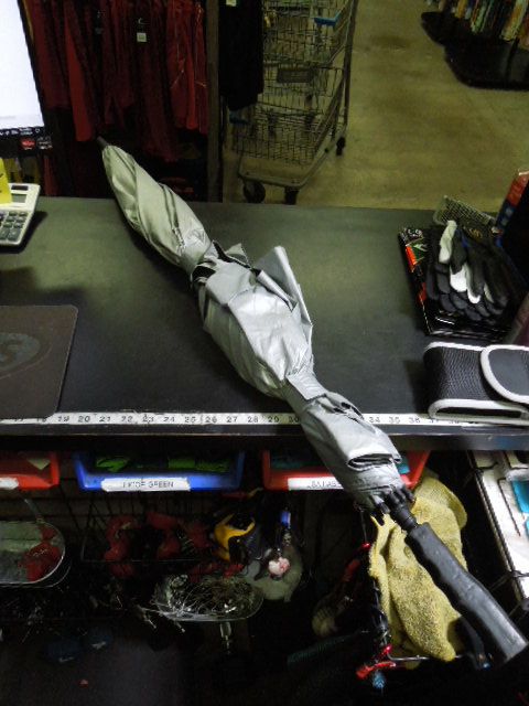 Used 3M Umbrella With Handle