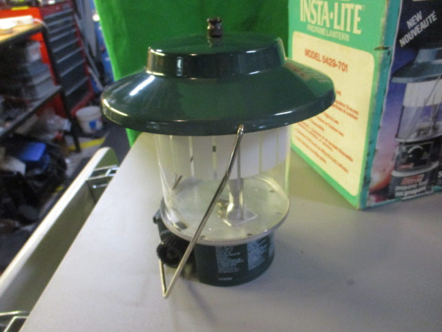 Load image into Gallery viewer, Used Coleman Canada Insta Lite Portable Propane Lantern Model 5429
