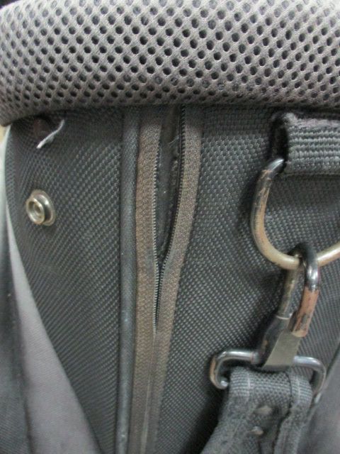 Load image into Gallery viewer, Used Callaway Stand/Cart Golf Bag - Some Wear and Tear
