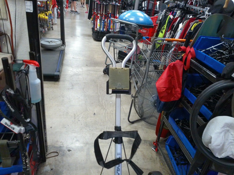 Load image into Gallery viewer, Used Pro Kennex Targa 2000 Ultralight Golf Pull Cart
