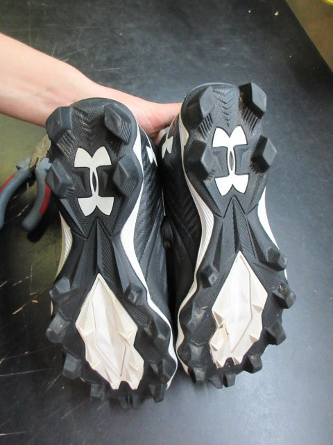 Load image into Gallery viewer, Used Under Armour Men's Spotlight Franchise RM Football Cleats - Size Youth 5.5
