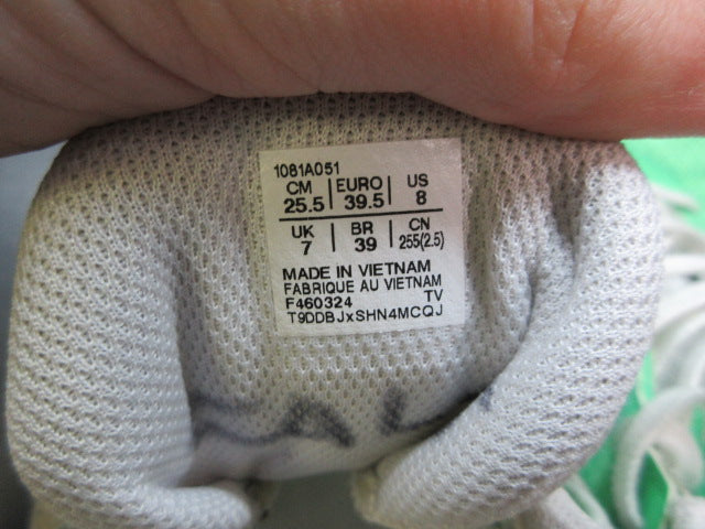 Load image into Gallery viewer, Used ASICS Matflex 7 Wrestling Shoes - Size 8
