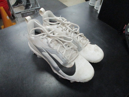 Used Nike Fastflex Alpha Cleats in white size 5.5Y