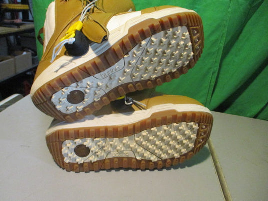 Used Burton Mint Womens Size 6 Snowboard Boots