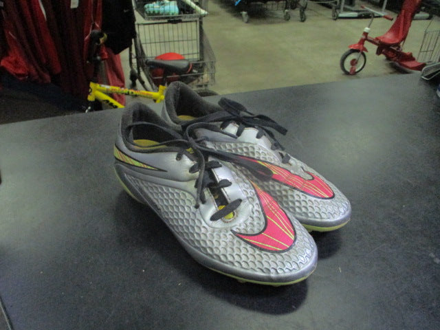 Load image into Gallery viewer, Used Nike Hypervenom Phelon Premium FG "Liquid Diamond" Soccer Cleats Size 3.5Y
