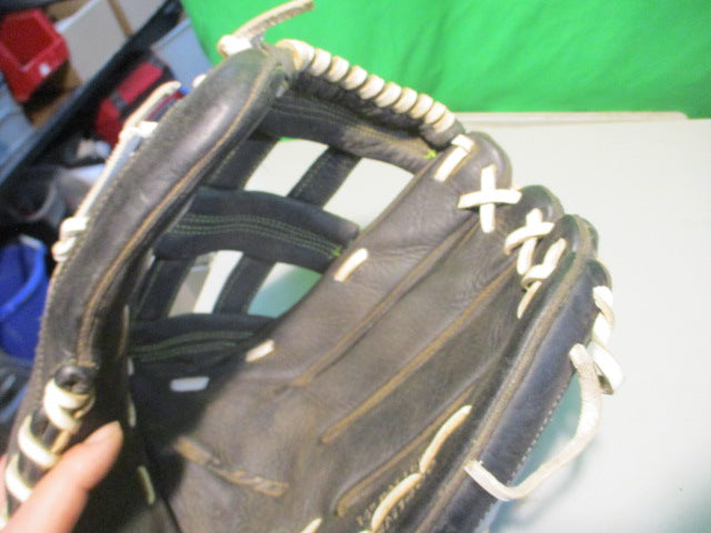 Load image into Gallery viewer, Used Easton Salvo Slow Pitch Softball Glove Series 14&quot; Glove - RHT
