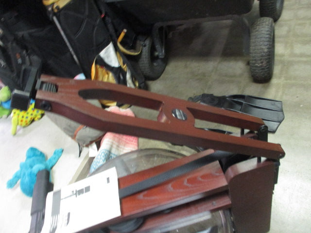 Load image into Gallery viewer, Used Water Rower Club Series With HIRISE ADAPTER KIT &amp; Phone Arm
