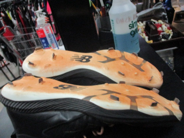 Load image into Gallery viewer, Used New Balance Cleats Size 14
