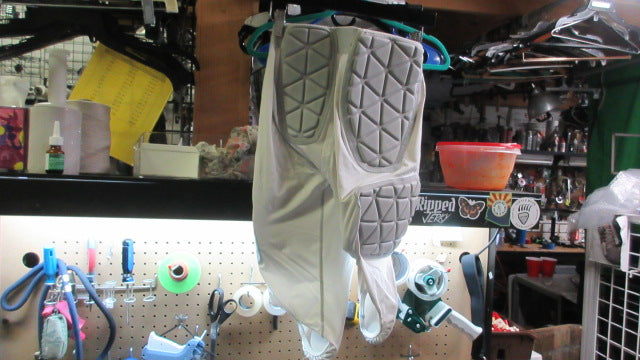 Load image into Gallery viewer, Used Adidas Compression 7 Padded Football Girdle - Size Medium
