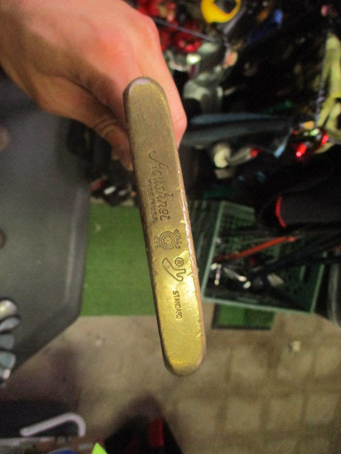 Vintage Brass Acushnet Bullseye Standard Right Hand Golf Putter