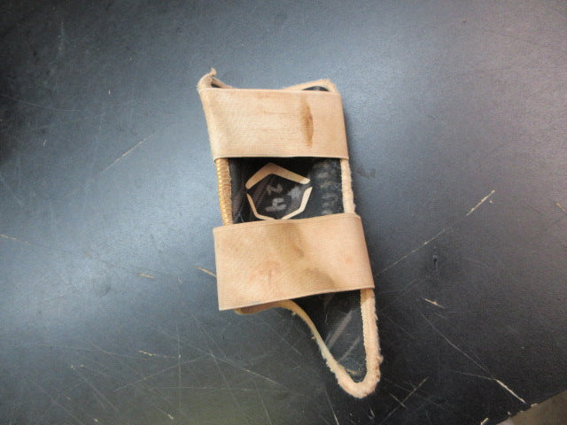 Load image into Gallery viewer, Used Evoshield Shin/ Ankle Guard
