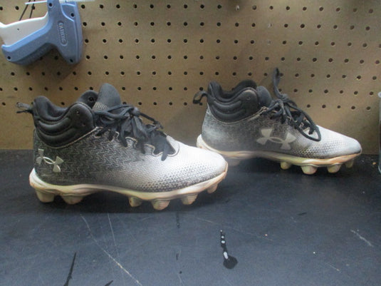 Used Under Armour Spotlight Football Cleats - Size Youth 4