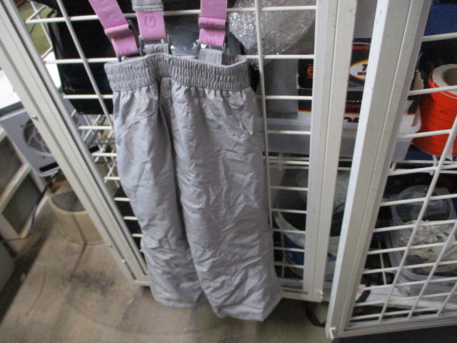 Load image into Gallery viewer, Used Gerry Snow Pants w/ Suspenders Kids Size XS 5/6
