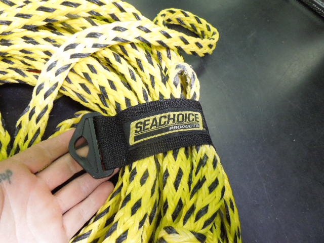 Load image into Gallery viewer, Used Seachoice Prod. 50' Tow Rope and Dock Line
