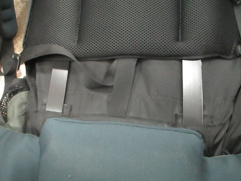 Load image into Gallery viewer, Used Kelty Redcloud 5600 Hiking Backpack Internal Frame
