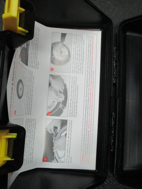 Load image into Gallery viewer, Used Z Super Shur Grip Super Z Passenger Car Tire Traction Chain
