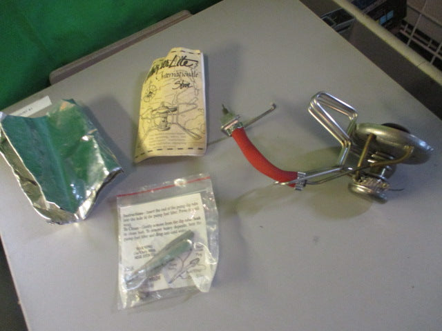 Load image into Gallery viewer, Used Vintage Whisperlite Internationale Camp Stove - Missing Plunger
