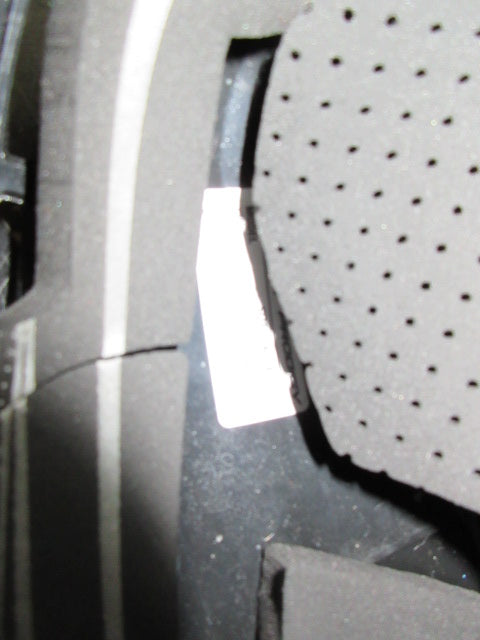 Load image into Gallery viewer, Used Bauer Prodigy Youth Hockey Helmet - 6 - 6 5/8
