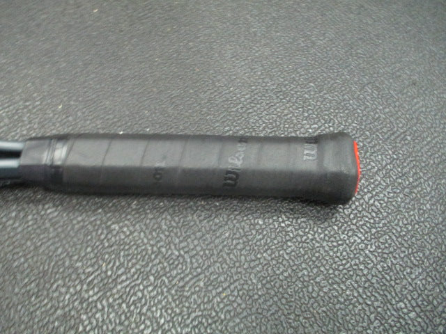 Load image into Gallery viewer, Used Wilson Fusion XL 27.5" Tennis Racquet
