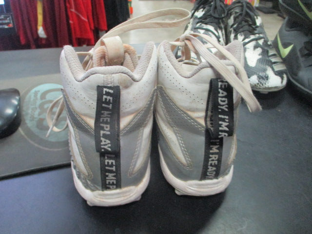 Load image into Gallery viewer, Used Adidas Let me Play Football Cleats Sz 4
