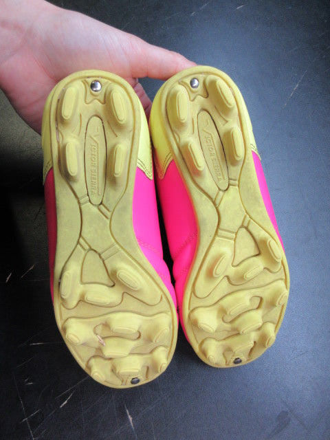 Load image into Gallery viewer, Used Victor Sierra Kids Cattura MD Jr Soccer Shoes - Size 13.5T
