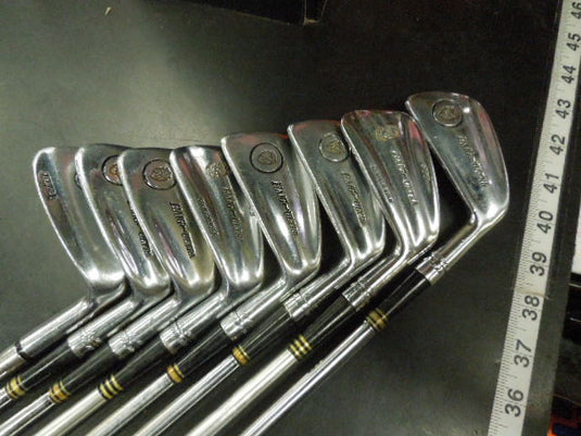 Vintage Walter Hagen Ultra 8pc Right Hand Iron Set 2-5 7-9 Irons and P Wedge