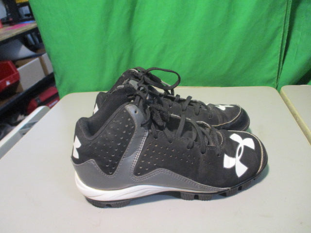 Load image into Gallery viewer, Used Under Armour Youth 12.5 Cleats
