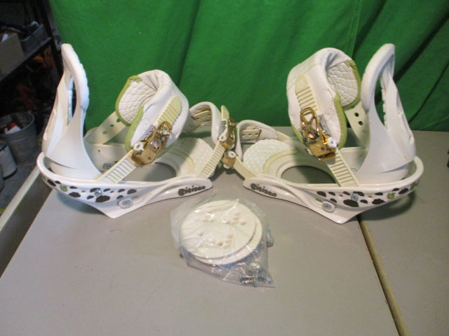 Load image into Gallery viewer, Used Burton Citizen Snowboard Bindings
