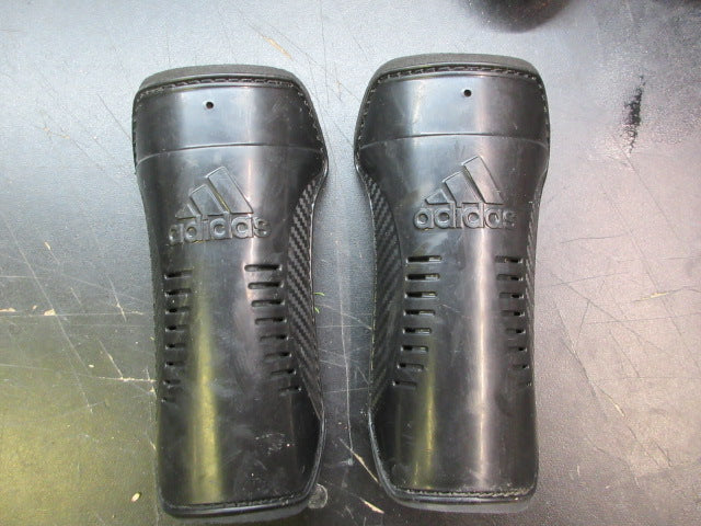 Load image into Gallery viewer, Used Adidas Soccer Shin Guards - Size Medium
