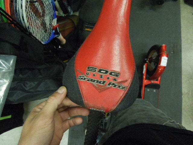 Load image into Gallery viewer, Used Specialized StumpjumperPro M2 with Thudbuster Seat Needs Service
